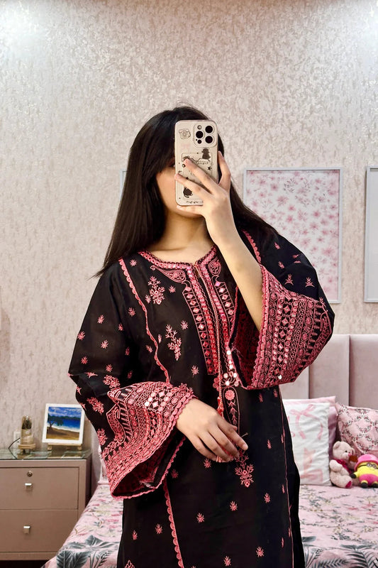 Noor-e-Phulkari 2PC – Black Embroidered Cotton Long Kurta Set for Women